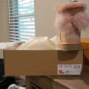 UGG Mini with Bow